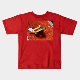 Music - Saxophone Before the Parade Kids T-Shirt